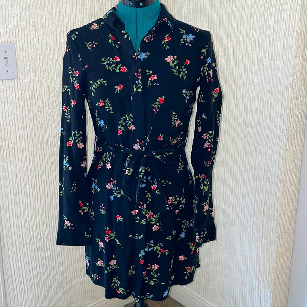 Divided Dress with tie belt
